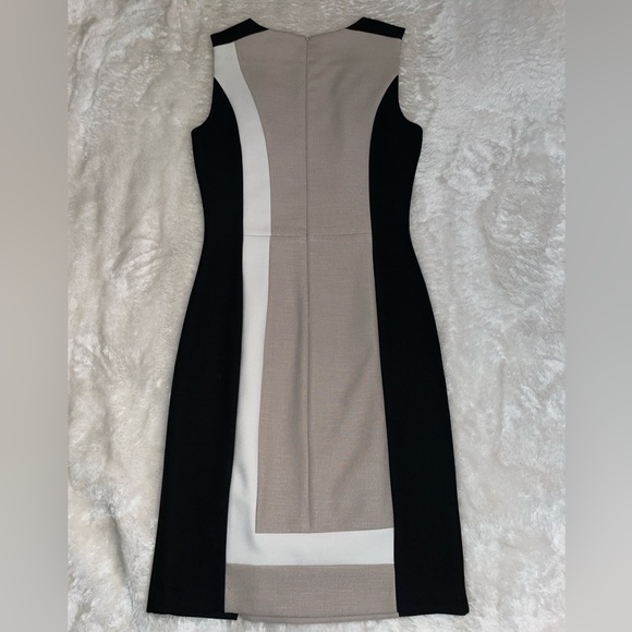 Dress - Picture 1 of 4